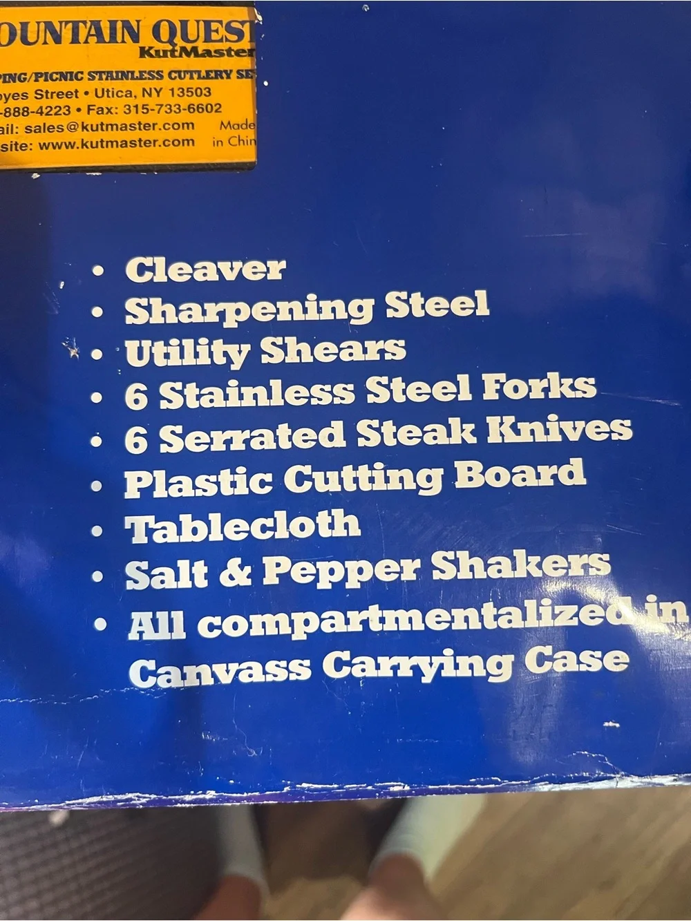 28 piece MOUNTAIN QUEST stainless utensil knife picnic camping set with case